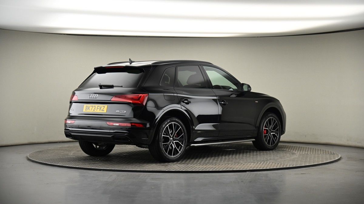 Audi Q5 Image 6
