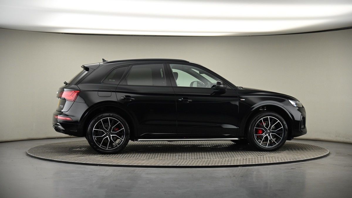 More views of Audi Q5