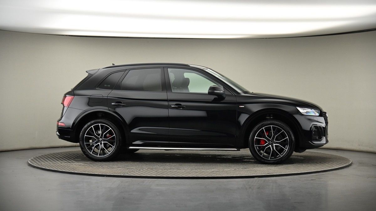 More views of Audi Q5