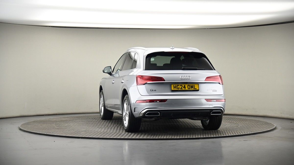 More views of Audi Q5