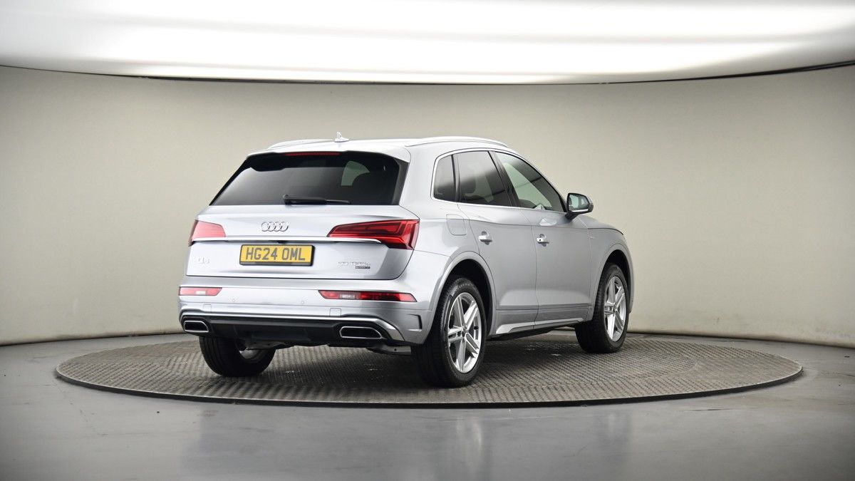 More views of Audi Q5