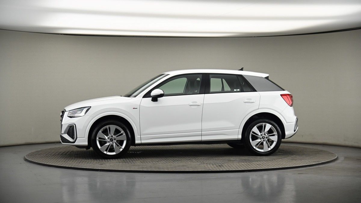 More views of Audi Q2