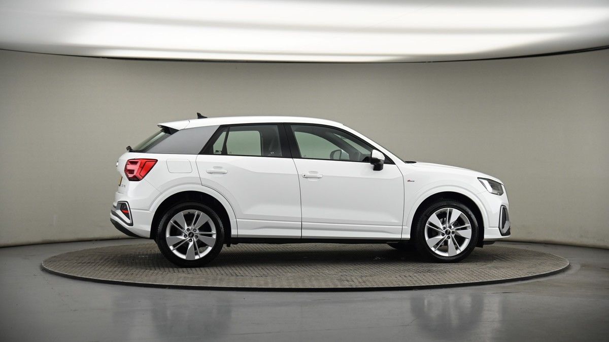 More views of Audi Q2
