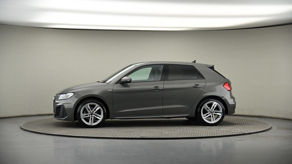 More views of Audi A1