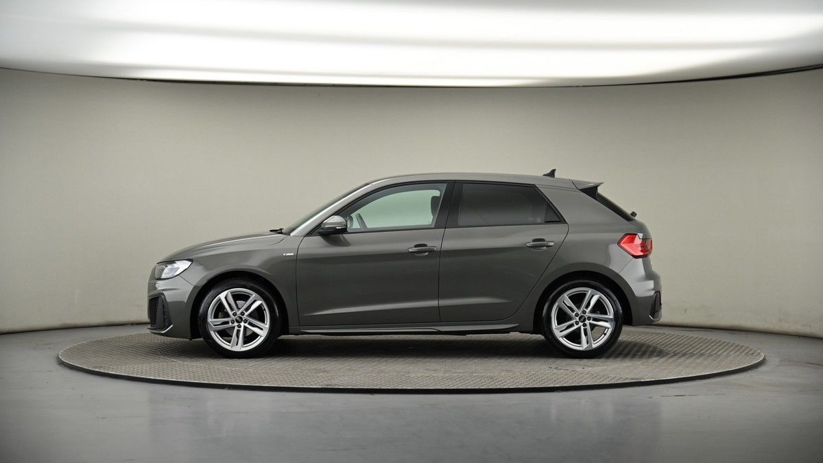 Audi A1 Image 18