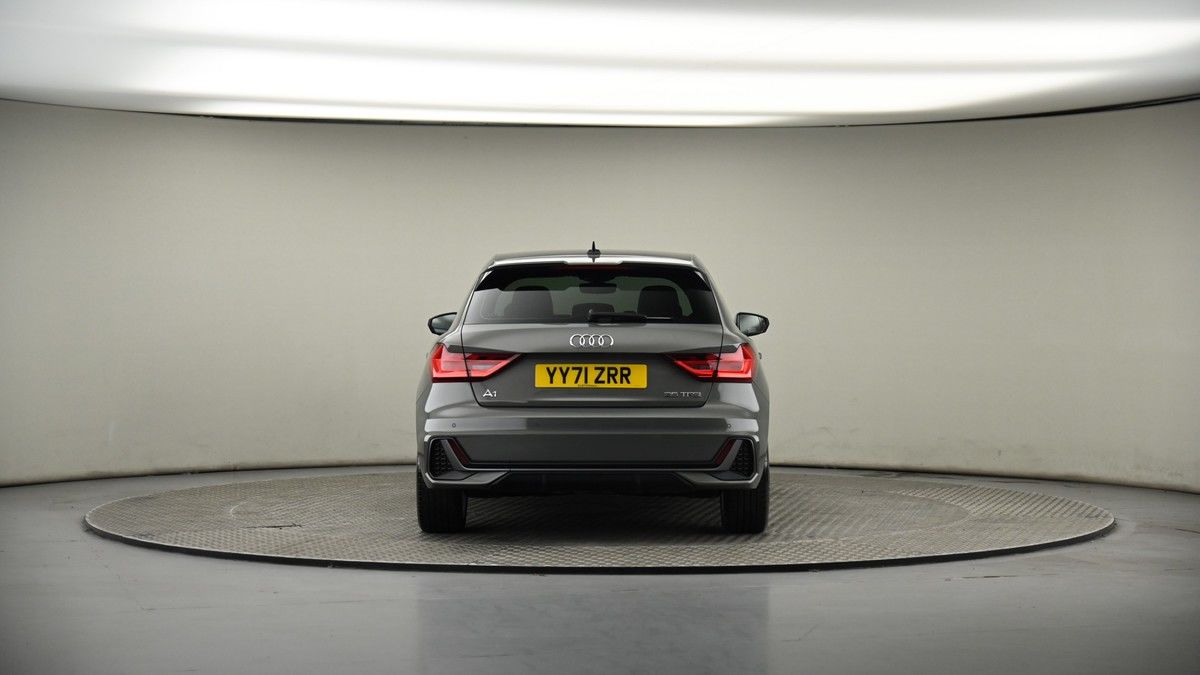 Audi A1 Image 16