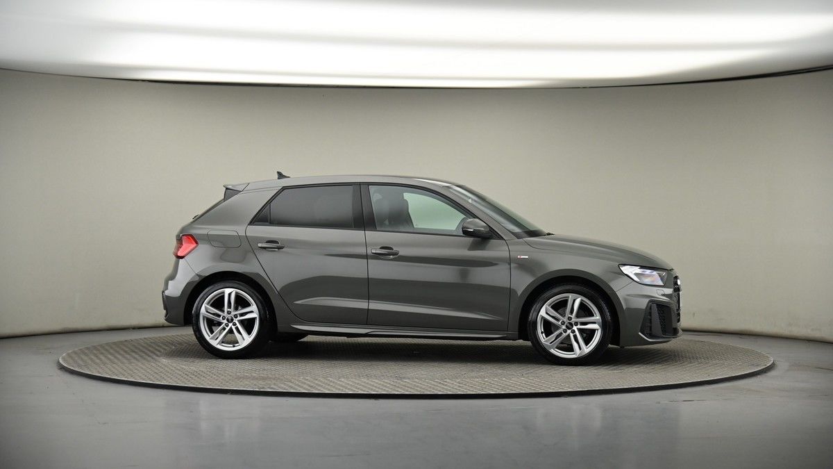 More views of Audi A1
