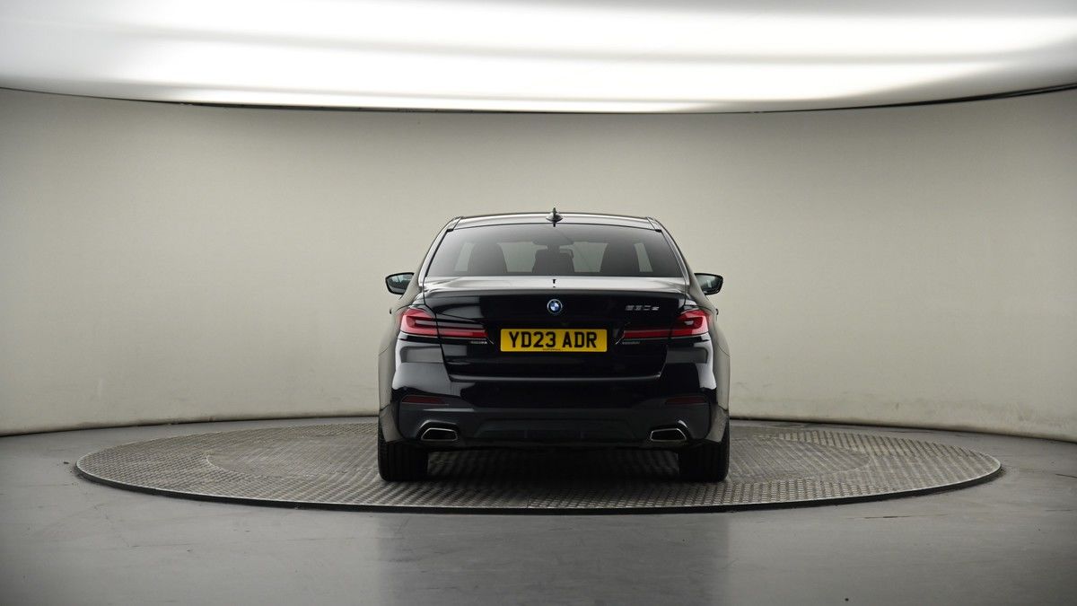 BMW 5 Series Image 17