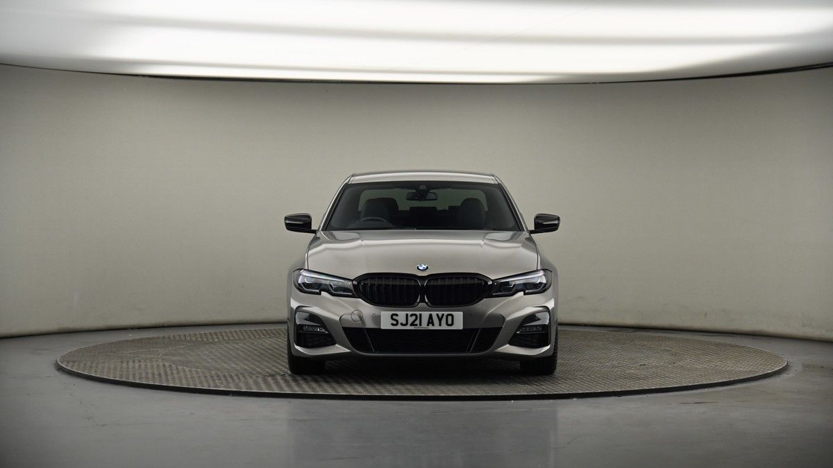 BMW 3 Series Image 17