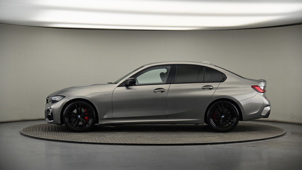 BMW 3 Series Image 18