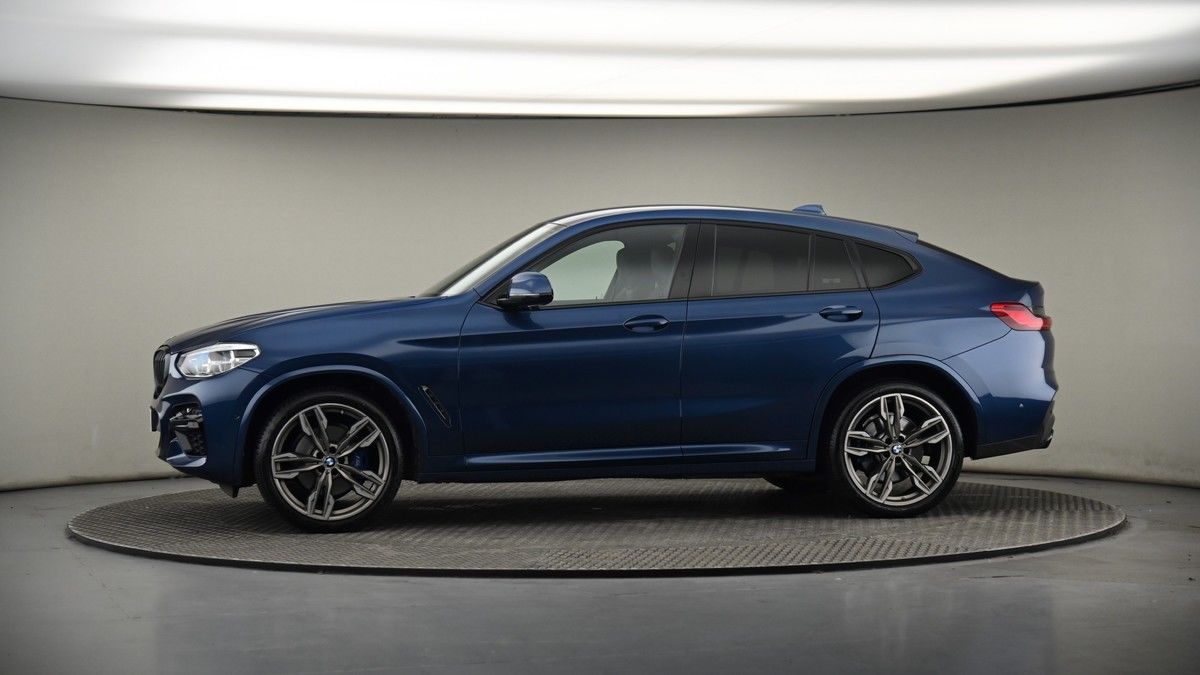 More views of BMW X4