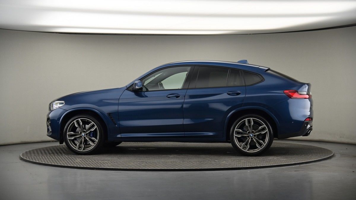 More views of BMW X4