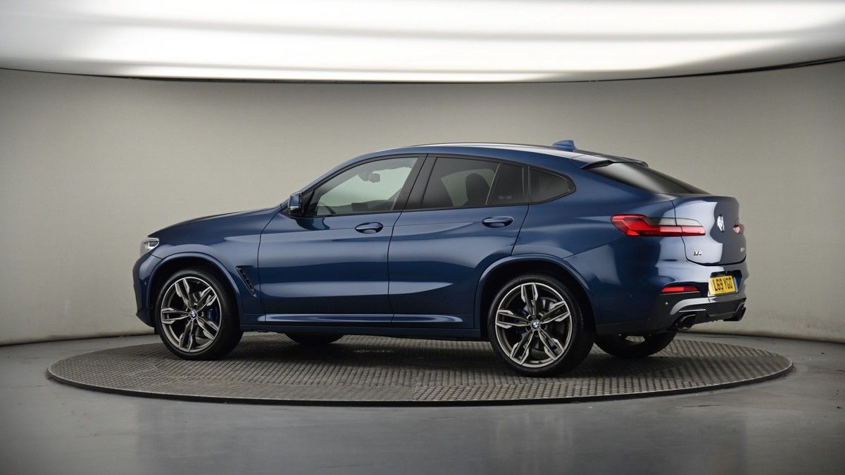 More views of BMW X4