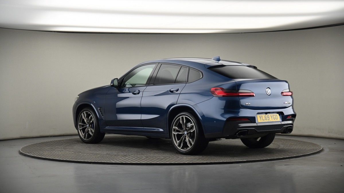 More views of BMW X4