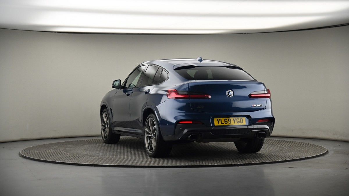 More views of BMW X4