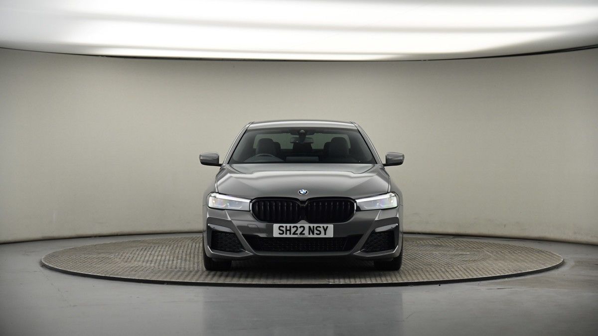 BMW 5 Series Image 17