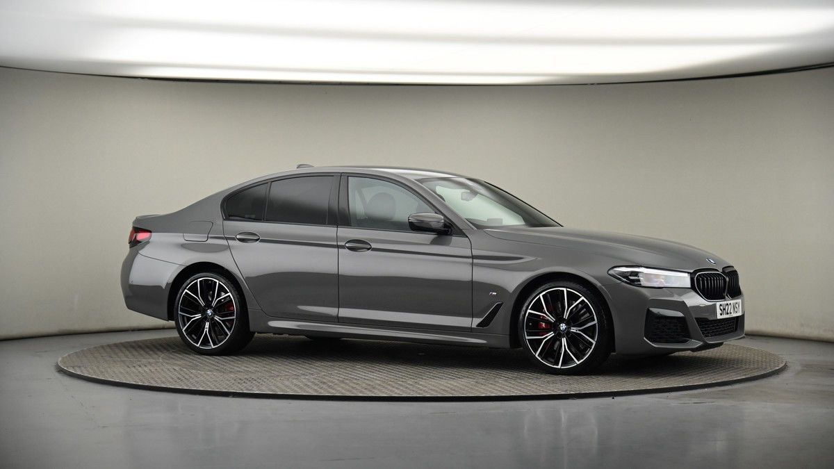 BMW 5 Series Image 5