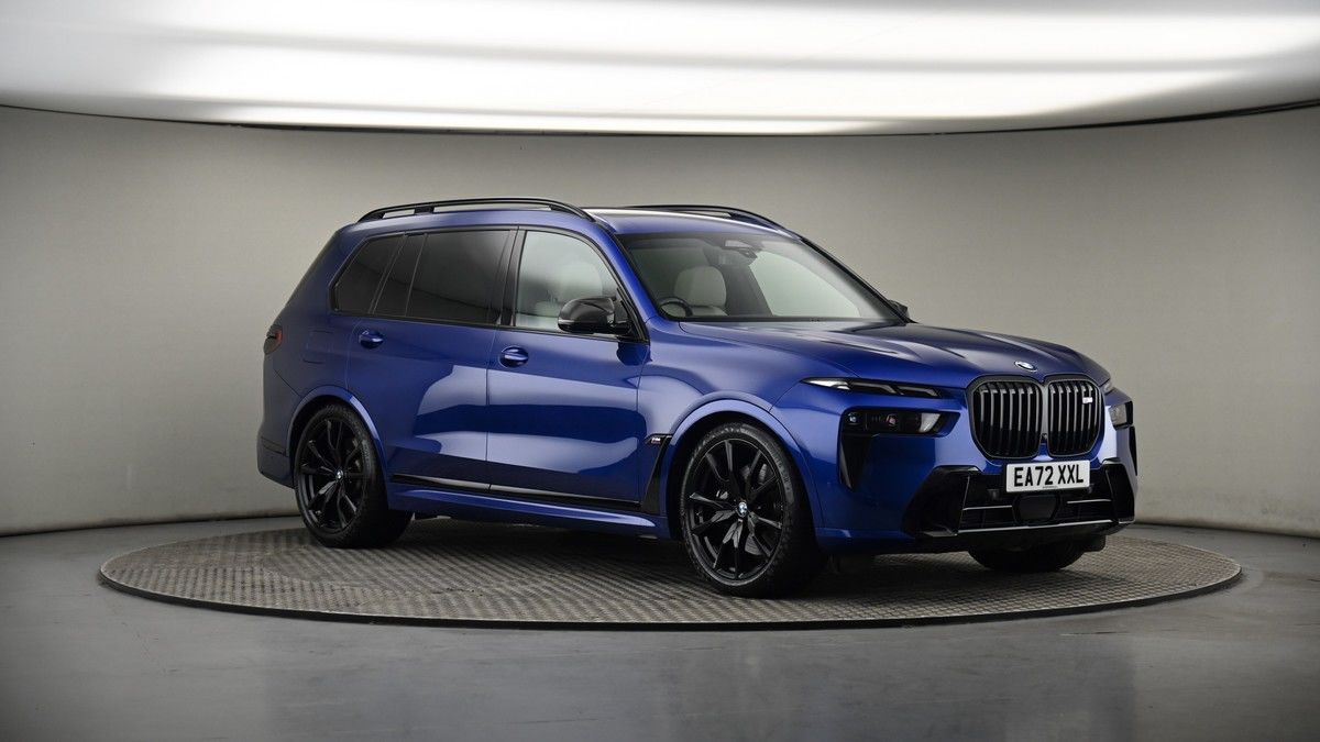 More views of BMW X7