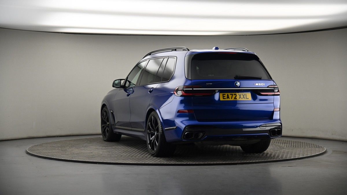 More views of BMW X7