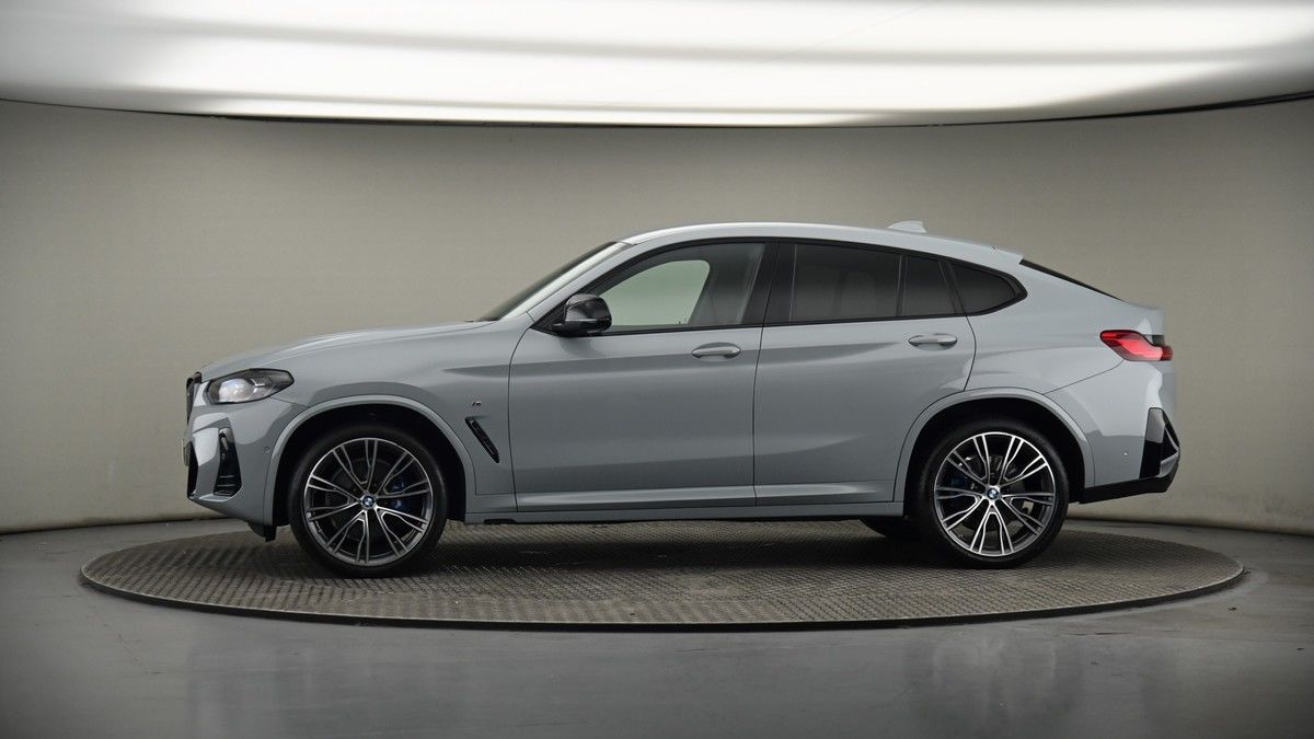 More views of BMW X4