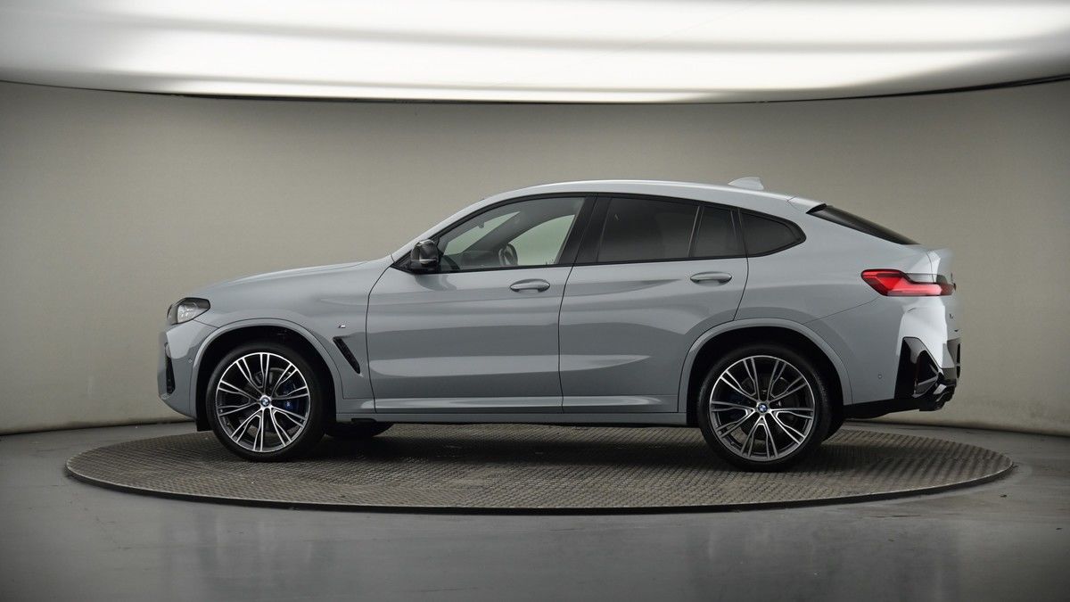 More views of BMW X4