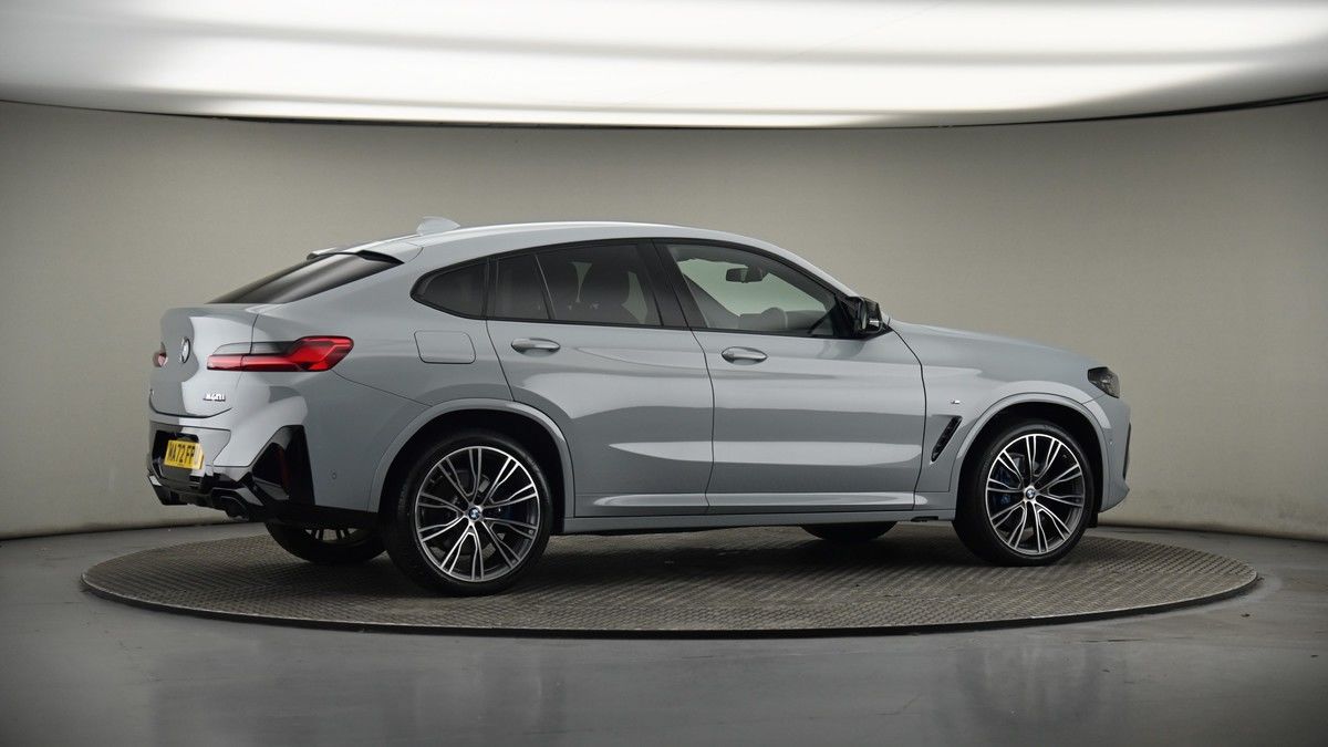 More views of BMW X4