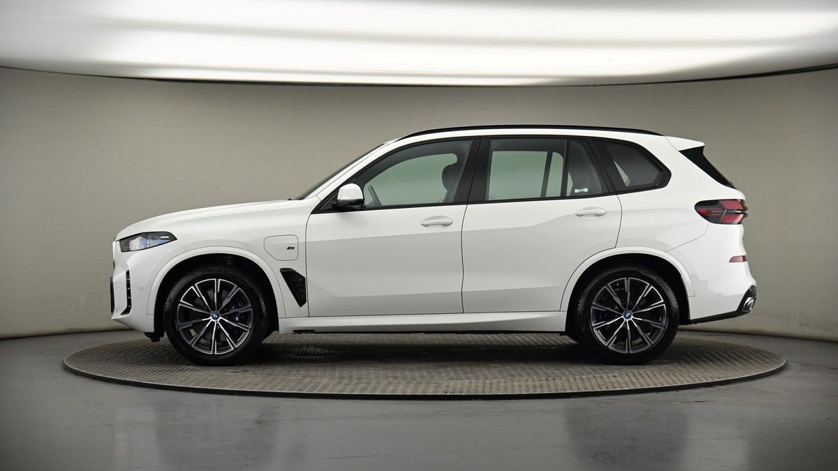 BMW X5 Image 18