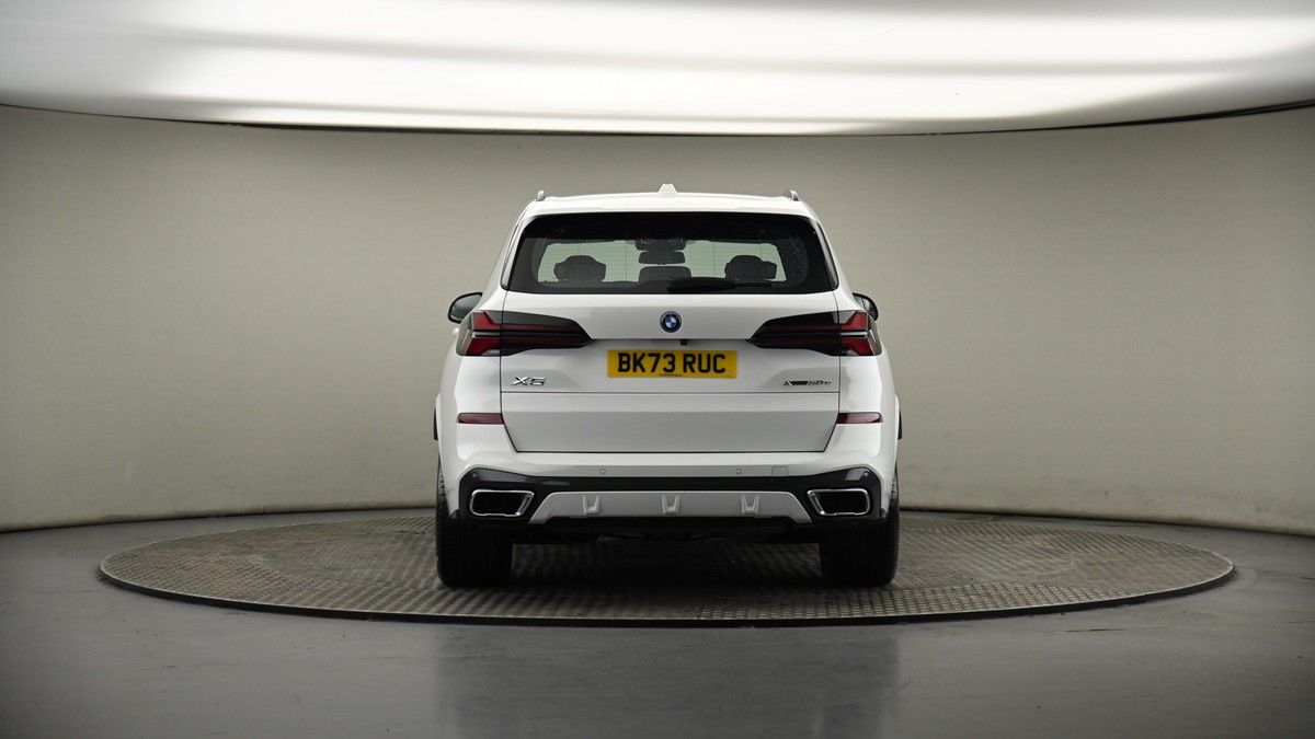 BMW X5 Image 16