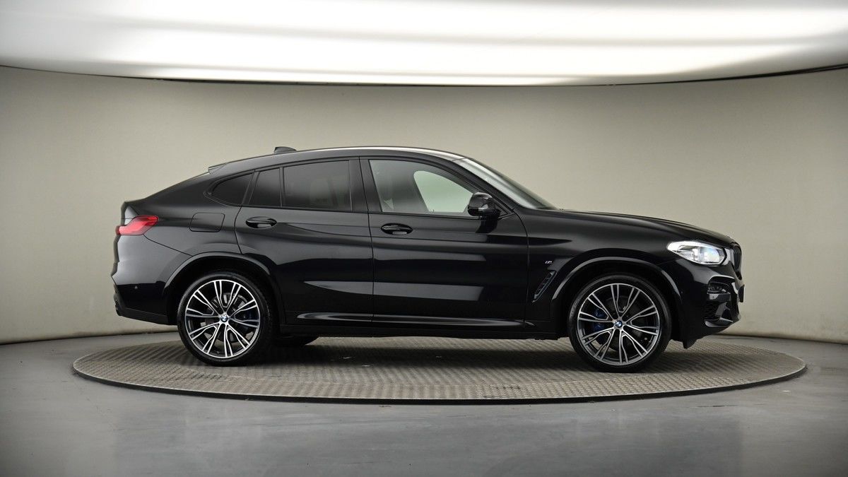More views of BMW X4