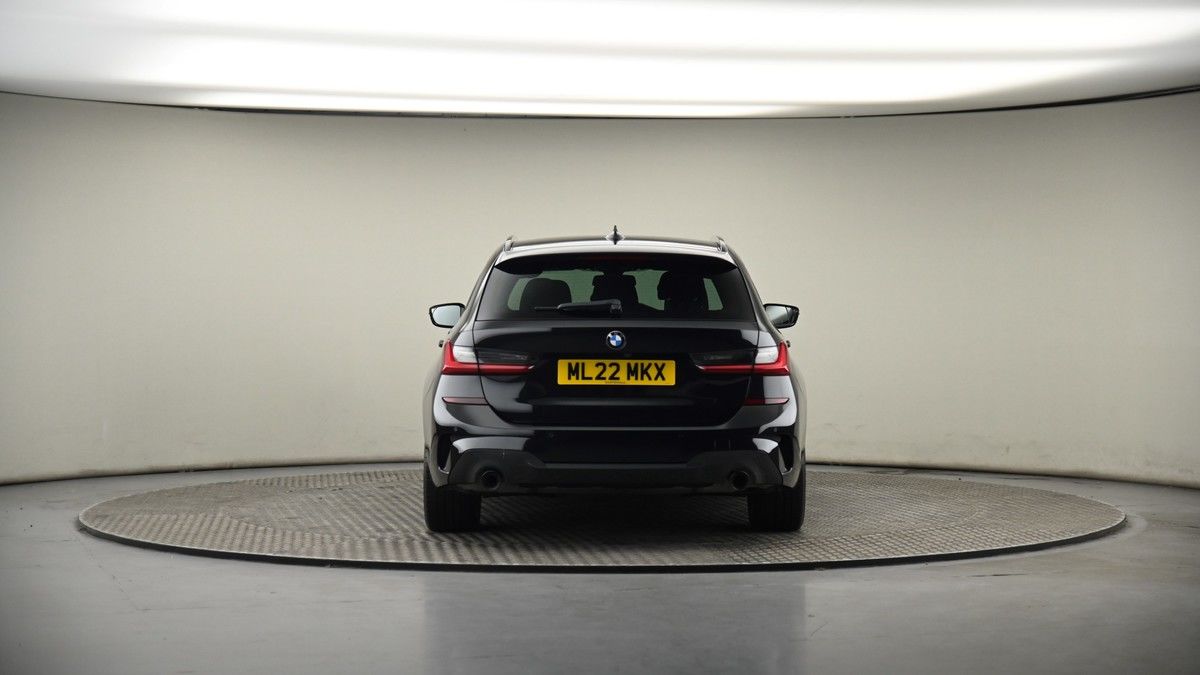 BMW 3 Series Image 17