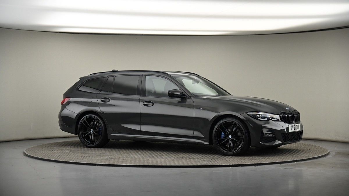 BMW 3 Series Image 6