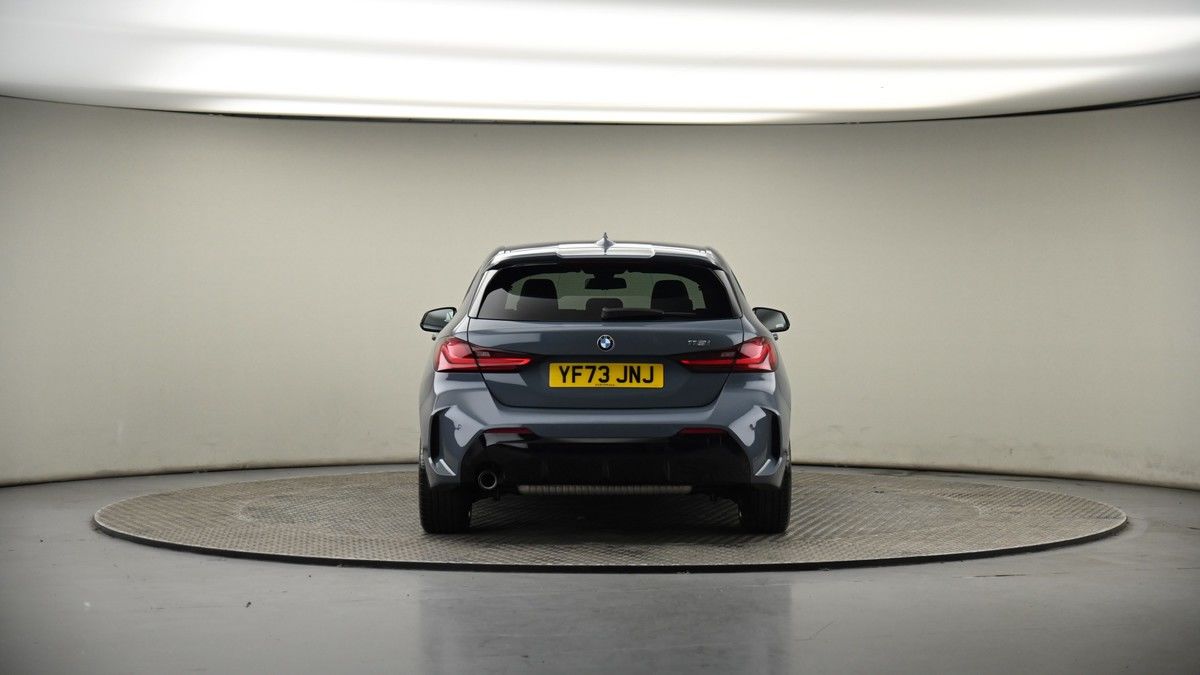 BMW 1 Series Image 16