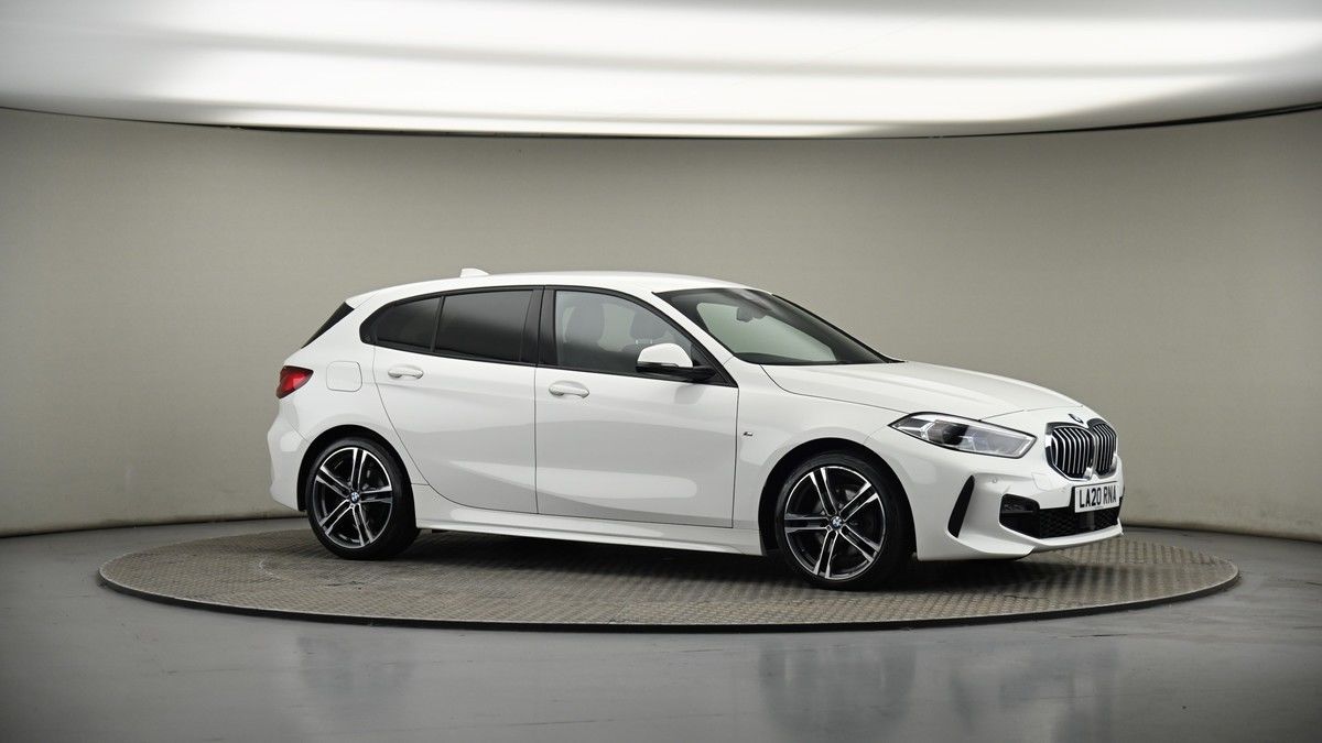 BMW 1 Series Image 6