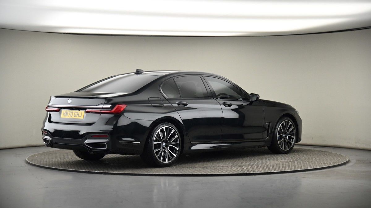 BMW 7 Series Image 7