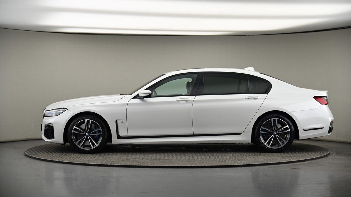 BMW 7 Series Image 19