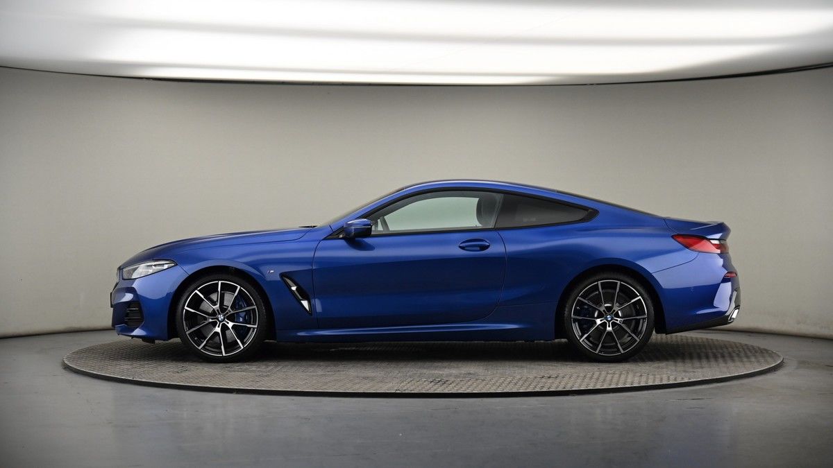 BMW 8 Series Image 19