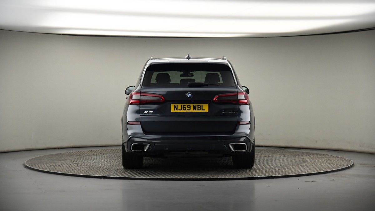 BMW X5 Image 17