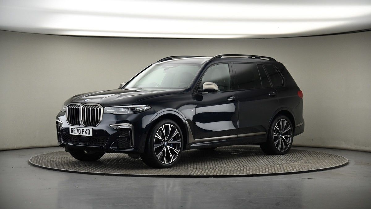 More views of BMW X7