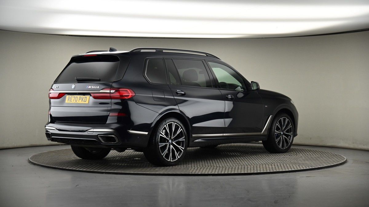 BMW X7 Image 7