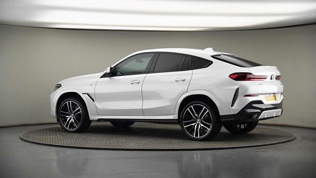More views of BMW X6