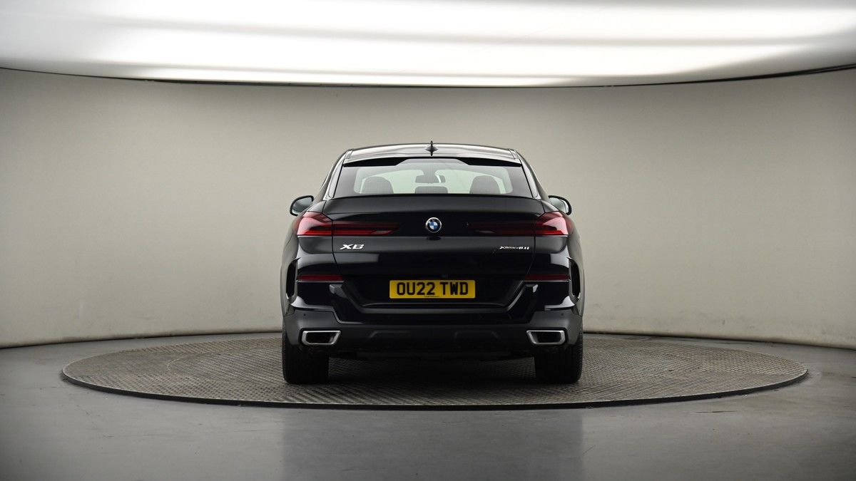 BMW X6 Image 16