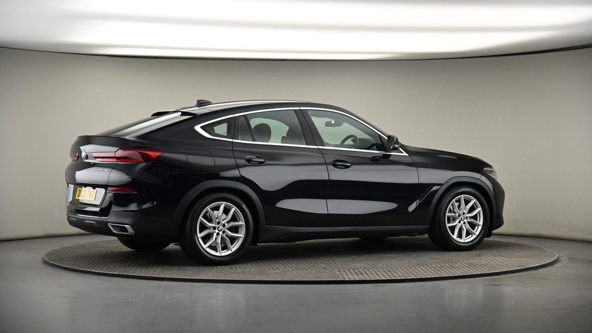More views of BMW X6