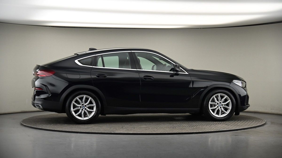More views of BMW X6