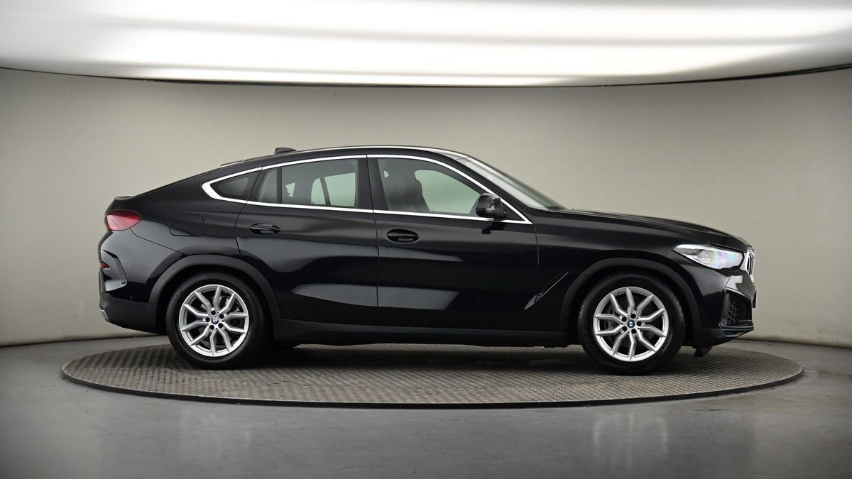 More views of BMW X6