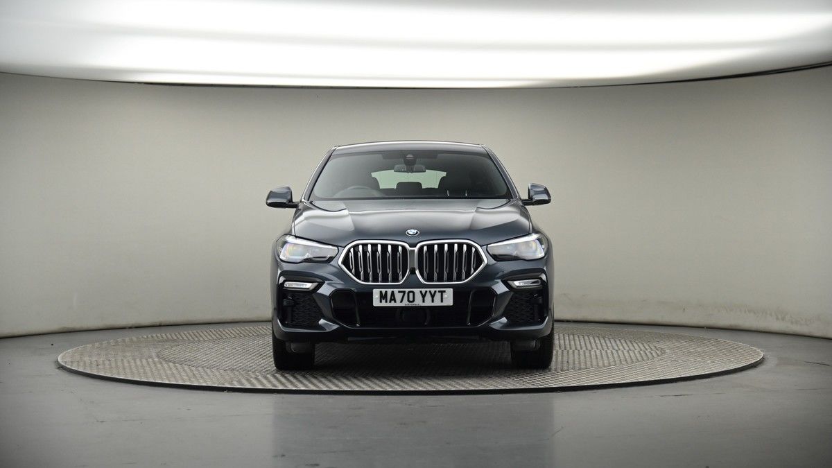 BMW X6 Image 18