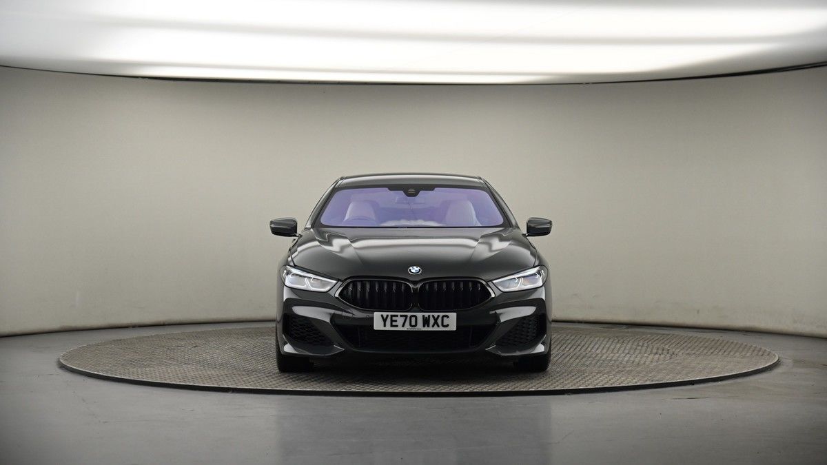 BMW 8 Series Image 17