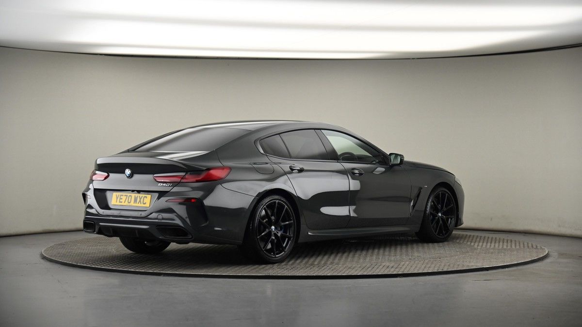 BMW 8 Series Image 6