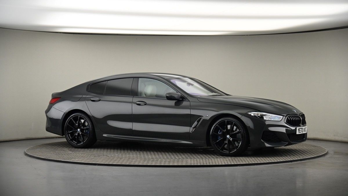 BMW 8 Series Image 5