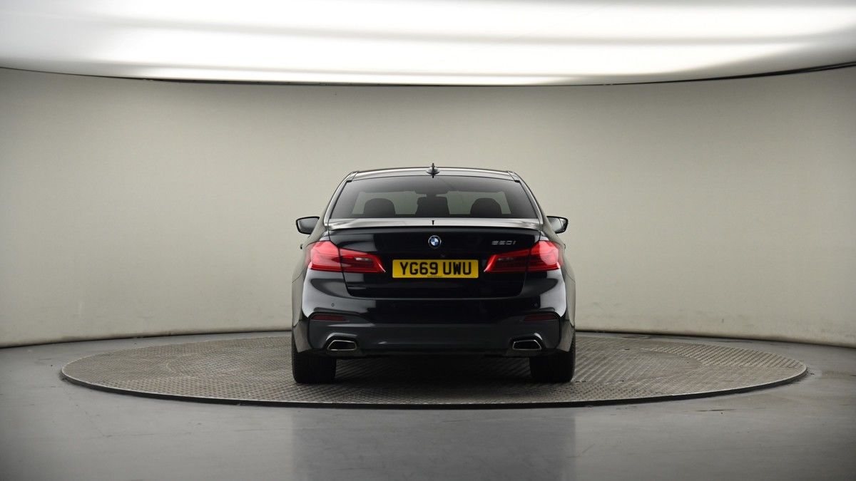 BMW 5 Series Image 16