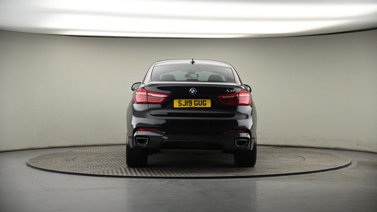 BMW X6 Image 17